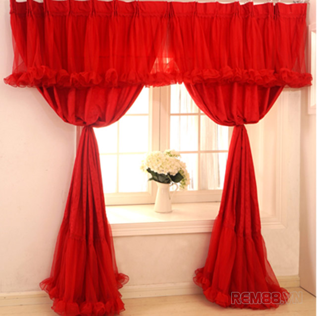 Rèm cửa màu đỏ phù hợp với không gian nào? Những mẫu rèm cửa đỏ đẹp