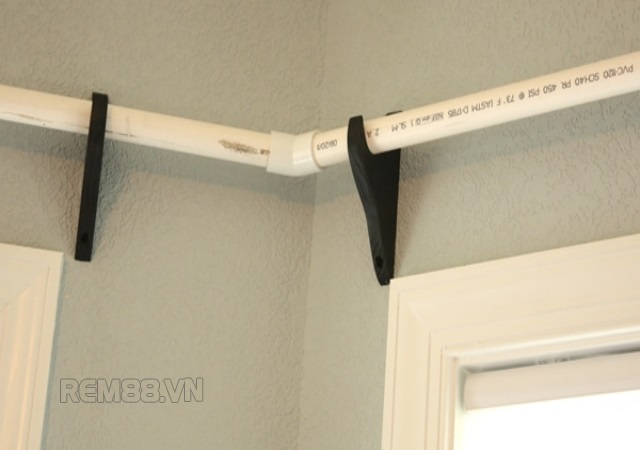 Mẫu thiết kế tự làm thanh treo rèm ống nhựa PVC tại nhà
